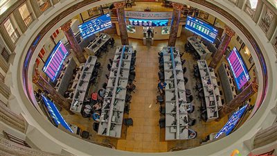 مبيعات عربية وأجنبية تكبد البورصة 21.4 مليار جنيه بنهاية تعاملات اليوم 