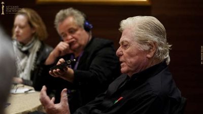 حسين فهمي: مهرجان القاهرة يعلن عن موقفه تجاه القضية الفلسطينية أمام العالم