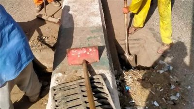 مراجعة بالوعات وغرف ومحطات الصرف الصحي بالشرقية 