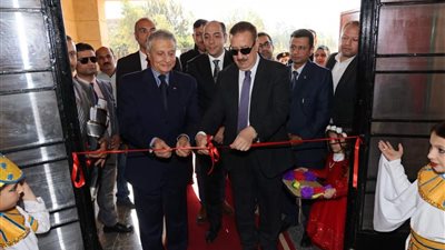 محافظ المنوفية ومدير مكتبات مصر العامة يفتتحان مكتبة دنشواي الجديدة