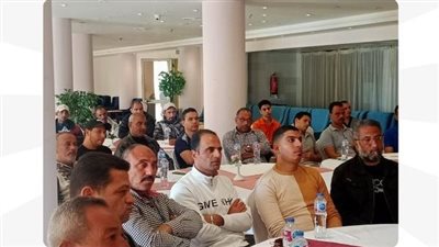 وزارة العمل تنظم ندوة 