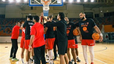 تفاصيل اتفاق الأهلي مع إيهاب أمين لتجديد عقده