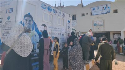 800 مريض يستفيدون من خدمات القافلة الطبية بـهرية رزنة