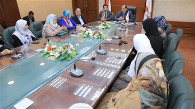 محافظ سوهاج يلتقي أعضاء تكتل التلي بجزيرة شندويل