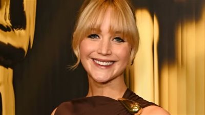 جينيفر لورانس تخرج عن صمتها لتكشف تفاصيل فيلمها عن طالبان 