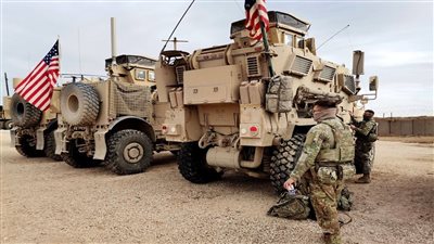 هجوم بالصواريخ على قاعدة أمريكية شرقي سوريا