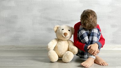 هل تؤثر الصدمات المبكرة على الصحة النفسية للأطفال؟.. دراسة تكشف التفاصيل