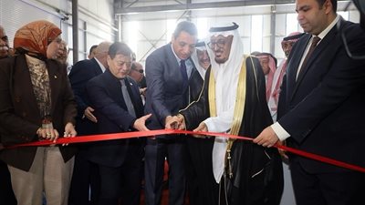 محافظ السويس يفتتح خط إنتاج بمصنع الشركة المصرية الصينية 