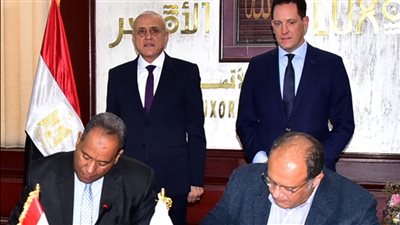 محافظ الأقصر ومدير بعثة الوكالة الأمريكية للتنمية الدولية يطلقان مشروع الهوية البصرية 