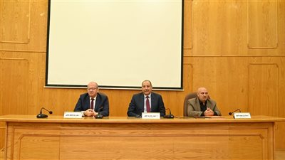 ورشة عمل حول الخطة المستقبلية لجامعة الفيوم 
