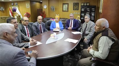 محافظ الوادي الجديد يرحب بإنشاء فرع لجامعة الأزهر بالمحافظة