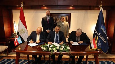 قناة السويس توقع عقد تعاون مع شركة ميرسك العالمية للتدريب