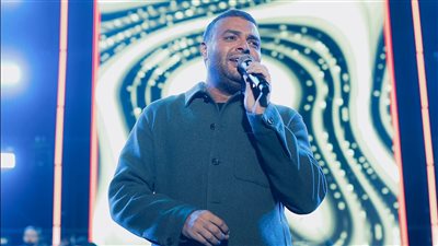 رامي صبري يشعل حماس طلاب جامعة الدلتا في ليلة لا تُنسى (صور)