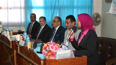 جامعة جنوب الوادي تبدأ حزمة ندوات توعوية بالأنشطة المالية غير المصرفية