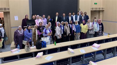 طب عين شمس تحتفل باليوم العالمي للأطفال المبتسرين