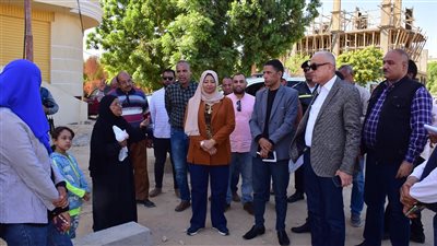 محافظ الأقصر يوجه برصف الشارع الرئيسي لحوض 18 وفتح شوارع جانبية