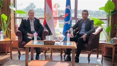 محافظ السويس يستقبل رئيس الهيئة العامة للأبنية التعليمية