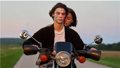 العروض الخاصة.. قصة فيلم 