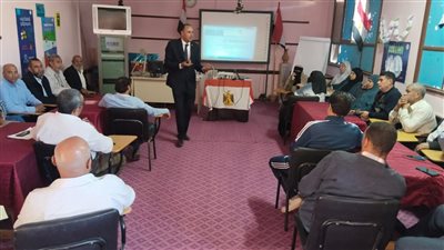 تدريب مديري المدارس بالفيوم على البرنامج التدريبي 