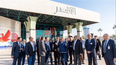 اللجنة العليا للتفتيش الأمنى والبيئى تتفقد مطار الأقصر الدولى لمتابعة البالون الطائر