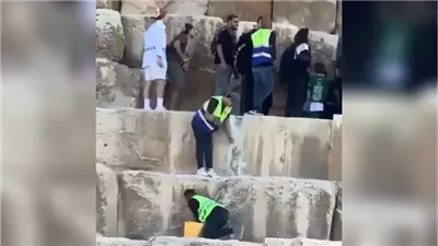 رئيس قطاع الآثار يعلق على فيديو تكسير حجارة الأهرام