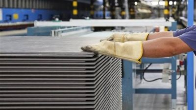 السيراميك مقابل الديون.. الحكومة تمنح المصانع المتعثرة بطاقة الإنقاذ.. خبراء: حلول غير تقليدية للمتعثرين