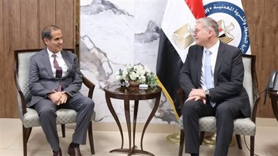 بدوي يلتقي المدير العام لشركة إمارات مصر للمنتجات البترولية