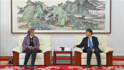 جامعتا الأقصر وبكين تبحثان التعاون المشترك في الذكاء الاصطناعي والأمن السيبراني