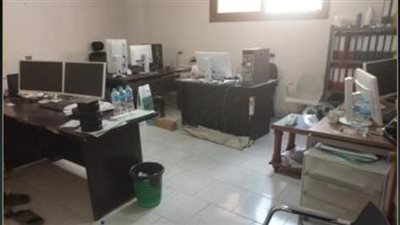 مباحث المصنفات تضبط مصنع ماكنيات تعبئة وتغليف