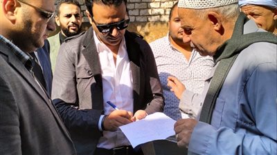 وكيل صحة سوهاج يتفقد الخدمات الصحية المقدمة للمواطنين بجزيرة البوحة بساقلتة 