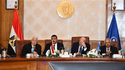 إنعقاد امتحان تأهيلي الدكتوراه للطلاب المتقدمين للقيد بكلية العلوم جامعة قناة السويس