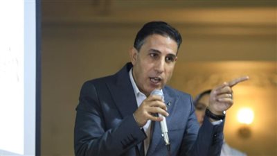 إيهاب الكومي: يجب وضع مصلحة مصر وسمعة الكرة المصرية أولًا