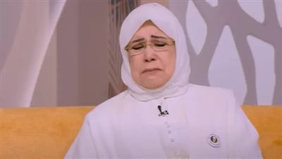 ياسمين الخيام تبكي: الشيخ محمد الحصري تعرض للهجوم بسببي