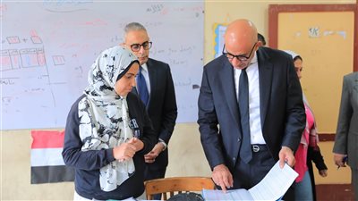 جولة مفاجئة لوزير التربية والتعليم في مدارس الجيزة والقاهرة 