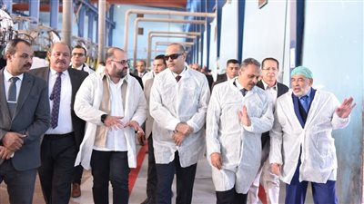 وزير العمل يختتم جولته بالعاشر من رمضان.. ويؤكد: حريصون على تشجيع الاستثمار 