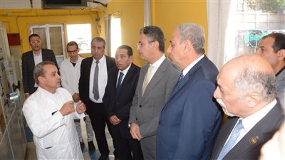 وزير التموين ومحافظ الغربية يتفقدان فرع الشركة العامة لتجارة الجملة بشبشير