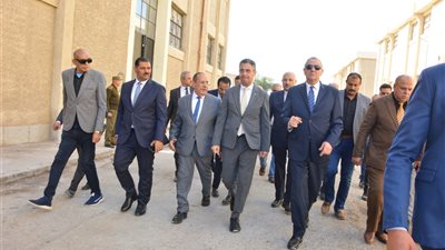 وزير التموين يوجه بتذليل أي عقبات لتنفيذ المناطق والمشروعات التجارية بالمحافظات