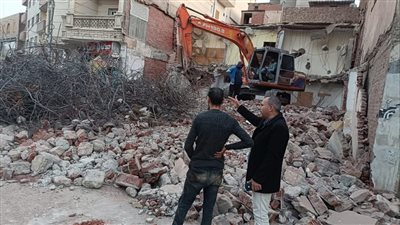 إزالة 243 حالة تعد علي الأراضي الزراعية وأملاك الدولة بالبحيرة