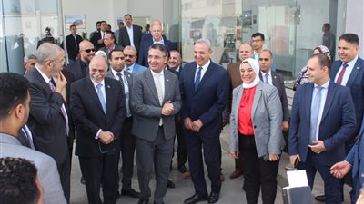 وزير التموين: جميع السلع الأساسية متوفرة بكميات كبير ة