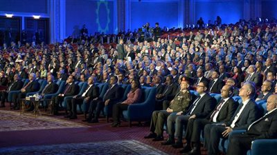 وزير الإسكان: دعم كامل لتوطين مختلف الصناعات المتعلقة بقطاع مرافق المياه والبناء