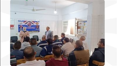 وزارة العمل تنظم ندوة 