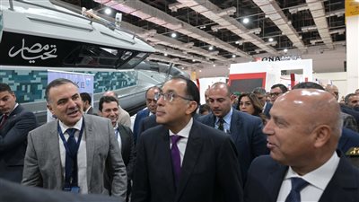 مدبولي يشهد افتتاح المعرض المُصاحب للملتقى الدولي الثالث للصناعة 