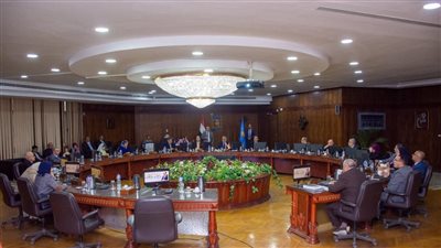 استعراض الموقف التنفيذي لكليات طنطا لأنشطة المبادرة الرئاسية “بداية”