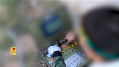 مقاومة مبتور الأصابع يشارك في الميدان ضد الكيان 