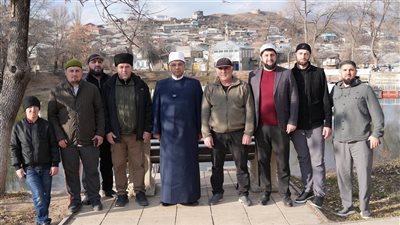 المجلس الأعلى للشئون الإسلامية يختتم فعالياته التوعوية والتثقيفية فوق جبال القوقاز