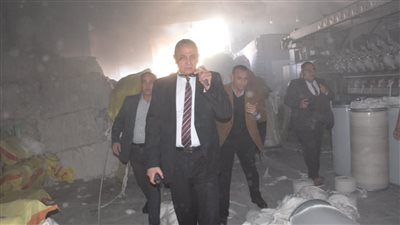 محافظ الغربية يتابع جهود السيطرة على حريق بمصنع للغزل والنسيج