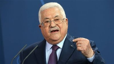 أبو مازن يؤكد تقديم كل الإمكانيات المتاحة لمساعدة الشعب الفلسطيني بقطاع غزة