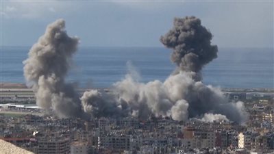 إسرائيل تستغل كل لحظة قبل سريان وقف إطلاق النار مع لبنان.. فيديو