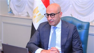 وزير التربية والتعليم يشارك في 