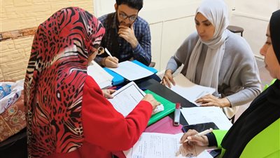 بدء اختبارات خريجي الدورات التدريبية على مهن الخدمات صحية 
